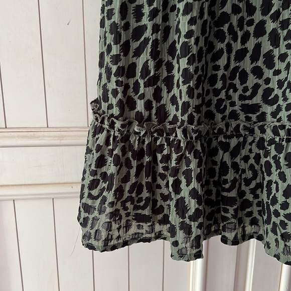NWT Green and Black Cheetah Dress - Picture 4 of 5